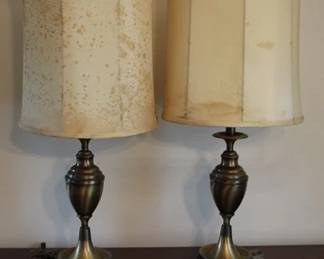 243 - Pair vintage 29.5" lamps, shades as is

