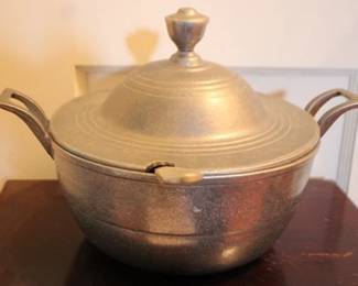 124 - Pewter tureen with ladle, 8" round
