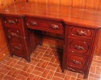 7 - Carved pull kneehole desk 30.5 x 48 x 19
