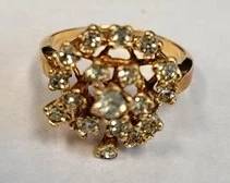 247 - 18KT HGE ring size 8.25