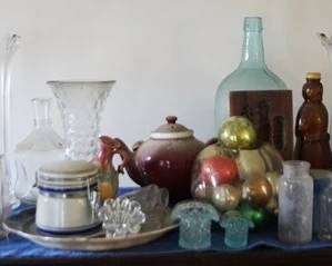 212 - Assorted items
