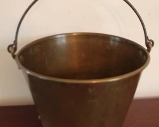 230 - Brass bucket, 13 x 8
