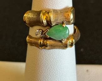 Gorgeous 14K gold Bamboo Ring With Jade