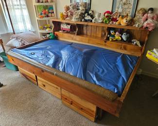 Here is the water bed without the blanket