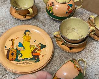 Snow White tea set