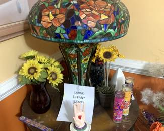 Large Tiffany Lamp, very rare lead stain glass lamp - $500