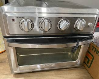 Countertop Toaster oven by Cuisinart