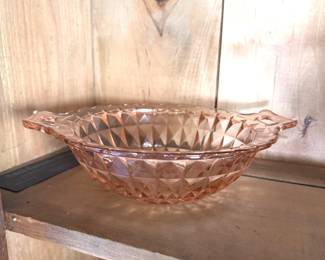 Jeannette Glass pink Windsor diamond handled bowl 10"