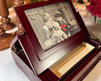 Trinket jewelry box with folding photo display lid 8" x 6"