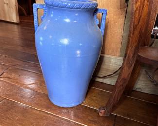 Robinson Ransbottom blue porch vase with chicken wire for displays inside bottom has a soft cover 16"H x 10"W