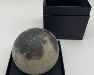 AstroReality Lunar Pro Globe moon model