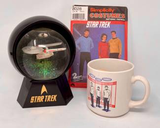 Star Trek Lighted Globe/Coffee Cup/Simplicity Sewing Pattern