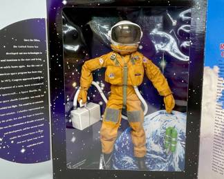 GI Joe Shuttle Astronaut Action Figure + Bonus GI Joe Capsule