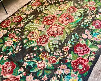 Lovely roses needlepoint style large rug