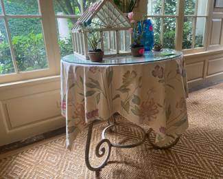 Nice iron based table