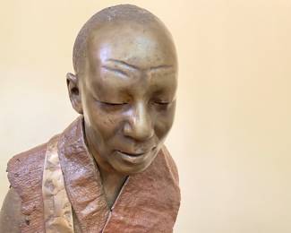 Gyuri Hollosy bronze sculpture ❤️
A well known award winning sculptures artist 