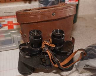 WWII era binoculars by Universal Camera Corp.