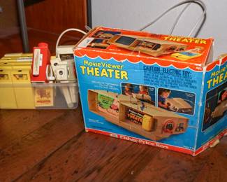 Fisher Price movie viewer theater - it works!