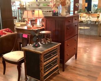 Side table, Chest/Desk