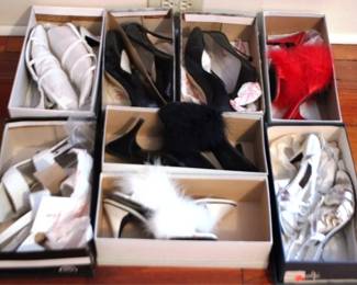655 - 8 Pairs of Women's Shoes - size 7.5

