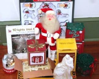 773 - Lot of Assorted Christmas Items
