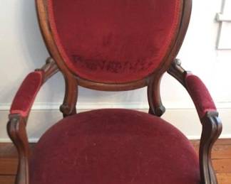 423 - Victorian Cameo Back Parlor Chair 26 x 22 x 44
