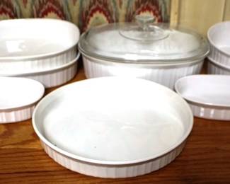 242 - 8pcs Corning ware Cookware/Dishes 1 w/ lid
