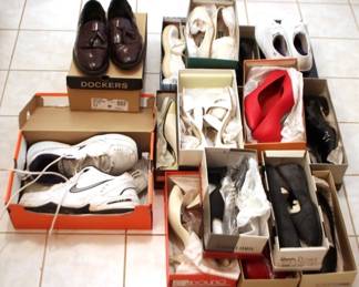 722 - Lot of Assorted Shoes w/ boxes women's size 7.5 men's size 11
