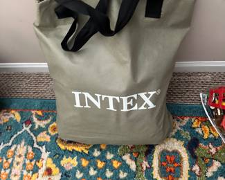 Blow up mattress like new 