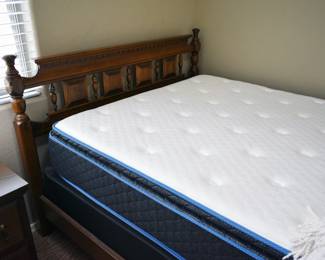 Full Size Bed w/ Mattress