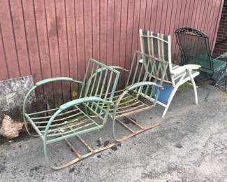 Vintage lawn chairs 