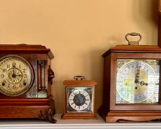 Seth Thomas, Bulova & Howard Miller clocks.