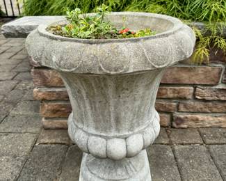 Pair of concrete Planters 