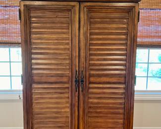 Ethan Allen  Matching Armoire 
Queen Set 
