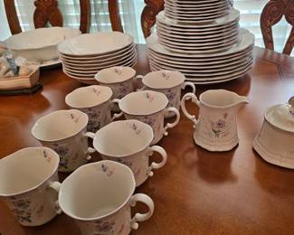 Mikasa Allura Dishes