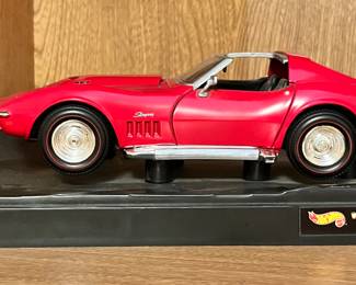 1/18 1969 Hot Wheels Corvette, Red, Car is 10" long