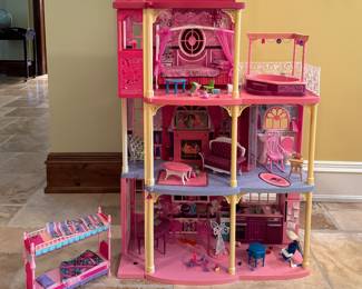 Barbie Dream House. 
