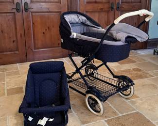 Peg Perego Basinette Stroller. Photo 1 of 3.