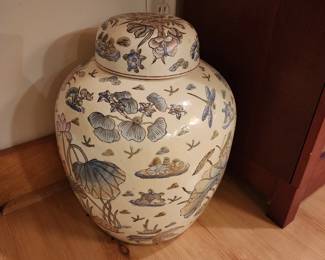 Vintage Chinese Jar with Lid