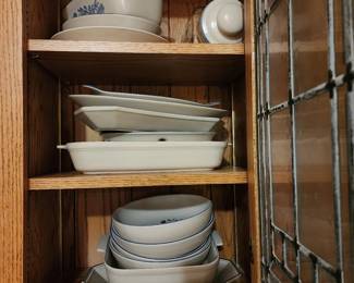 Over 135 pieces of Pfaltzgraff Yorke Town dinnerware.