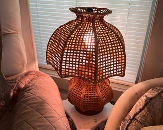 Wicker lamp 