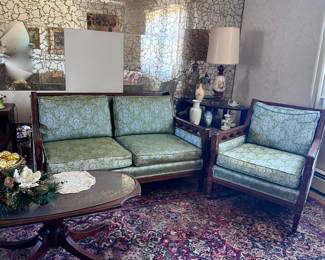 VINTAGE 1960'S FRENCH PROVINCIAL LIVING ROOM