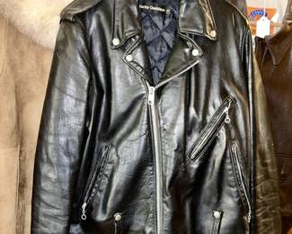 Harley Davidson leather jacket (1 of 2)