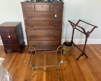 Hungerford mahogany dresser and nightstand, quilt rack, tassel bench