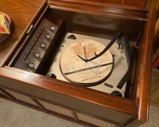 This late 60's Hi-Fi played many Beatles 45s throughout the years.
