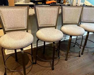 "Brookstone Cottages at Rae's Creek" in Augusta, GA. Closing Mon 4/22 at 8p. Pickup: Wed 4/24 2-6p. Please click here to view more photos, descriptions, and current bids:&nbsp;https://ctbids.com/estate-sale/27828