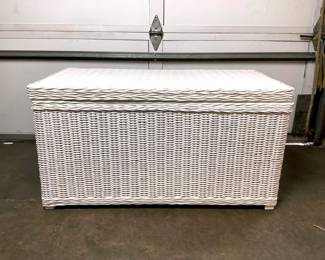 DILA204 White Wicker Chest  Wicker chest, has very little wear to it. Has a liner inside the chest.

