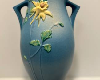 Beautiful Roseville Vase 