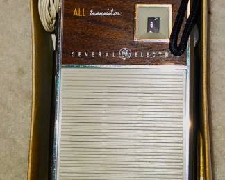 General Elec Transistor Radio
