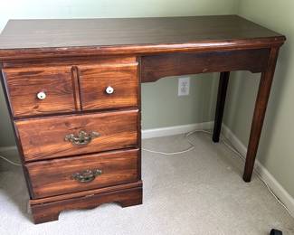 Sweet Vintage Wooden Desk w 3 Drawers